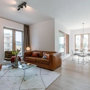  Appartement Huswell - Beautifully Decorated With Sunny Terrace